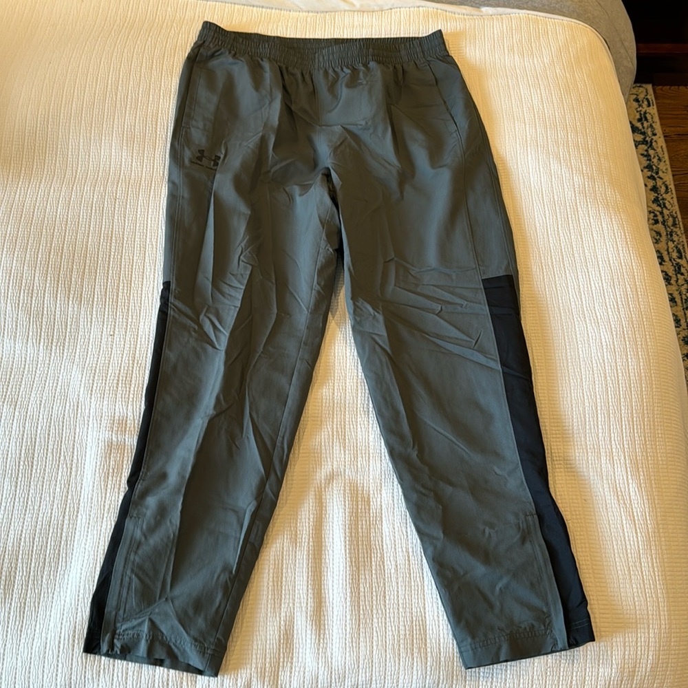 Men’s Under Armour Workout Pants, XL (new with tags)
